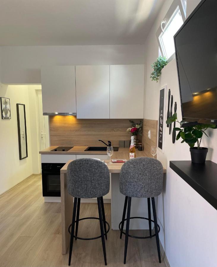 Apartman S M4 With The View Kali Exteriör bild