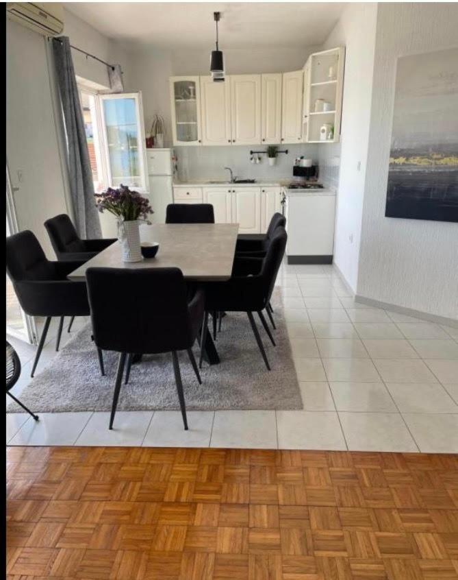 Apartman S M4 With The View Kali Exteriör bild